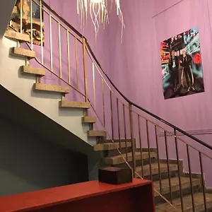 Noer Hostel Larnaca